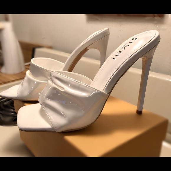 White Square Toe High Heeled Stilettos. NEVER WORN. - Picture 2 of 5